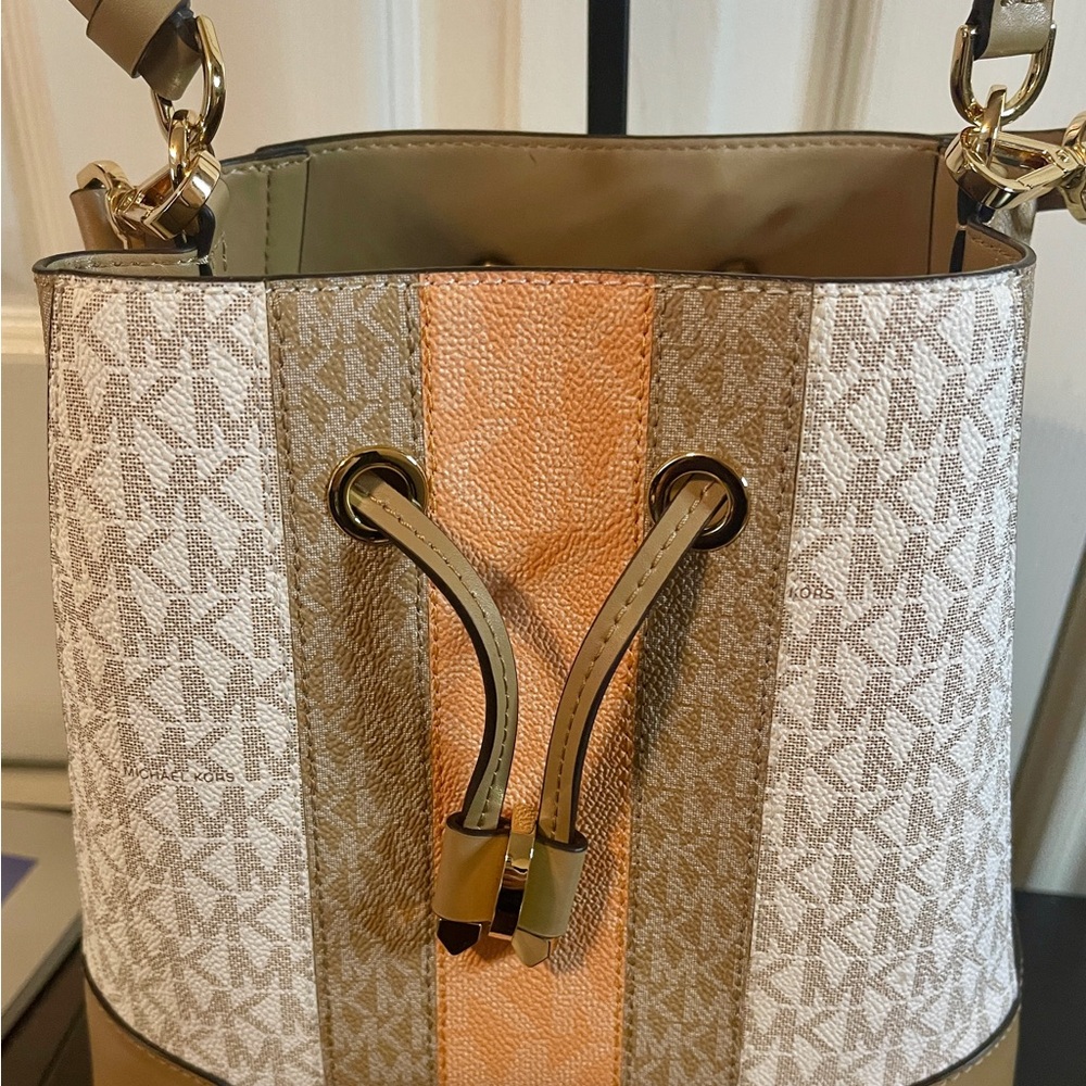 Michael Kors Beige, Peach & Brown Logo-Print Bucket Shoulder Bag